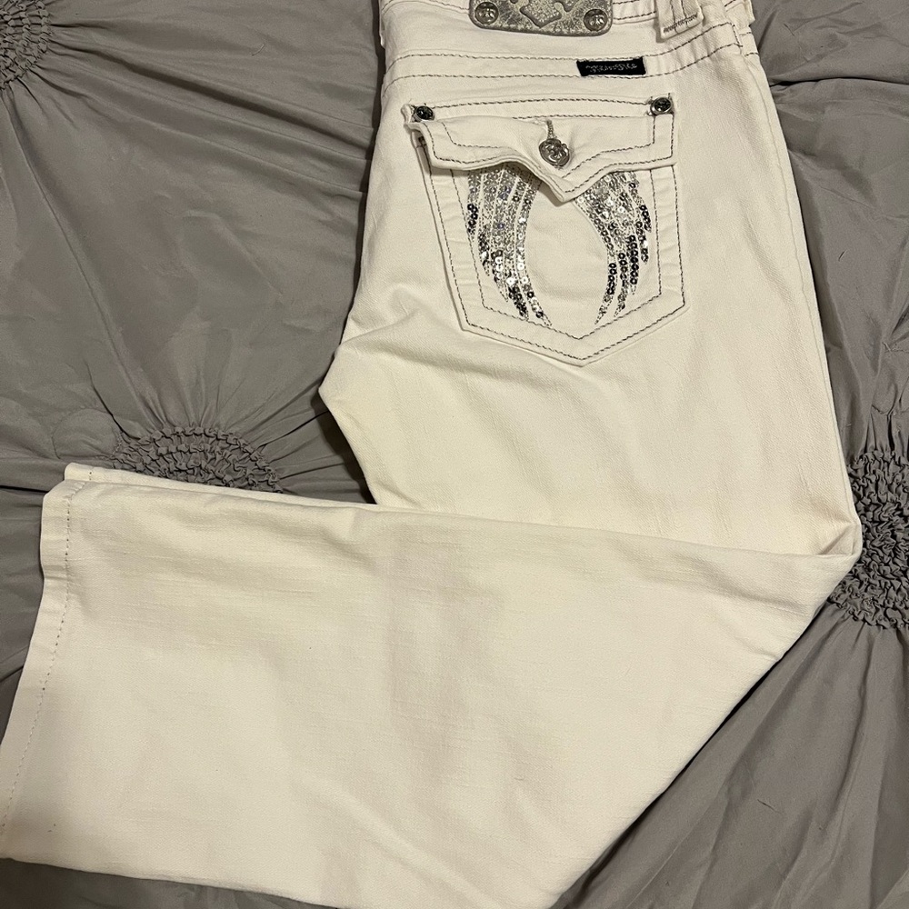 White Miss Me Capri with Silver Angel Wings